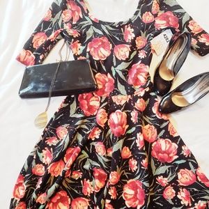 NWT xSmall Lularoe Nicole